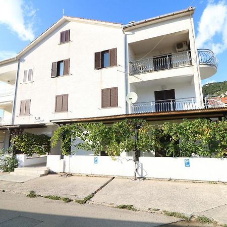 Apartments Vladan With Terrace Baska  Exterior photo